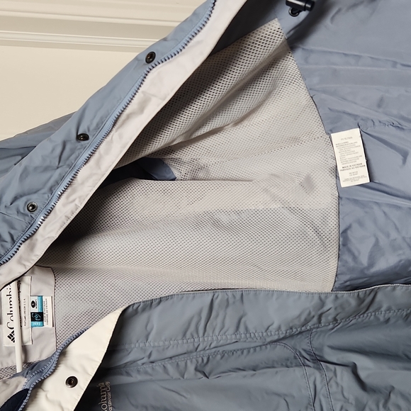 Columbia Women's S lightweight hooded jacket - Picture 11 of 13